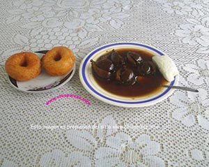 fotos, imagenes, vistas, fotografias,  dibujos,  Dulce de brevas, caladas en panela,  acompañadas con buñuelos, Receta colombiana